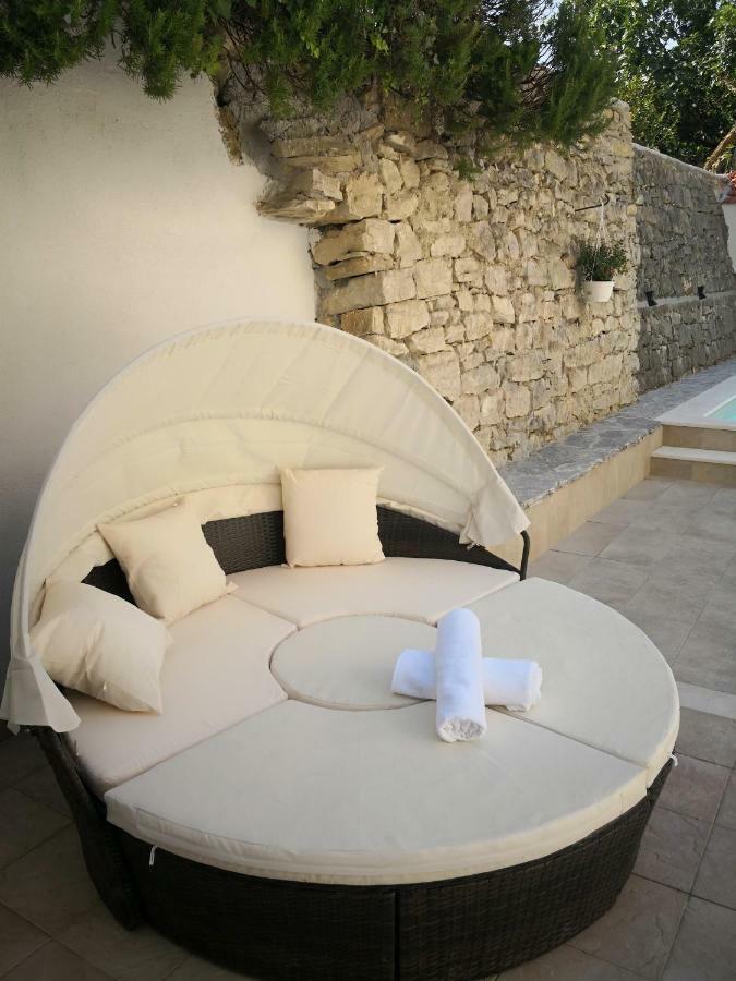 Private Oasis-Villa Sandina สปลิท ภายนอก รูปภาพ