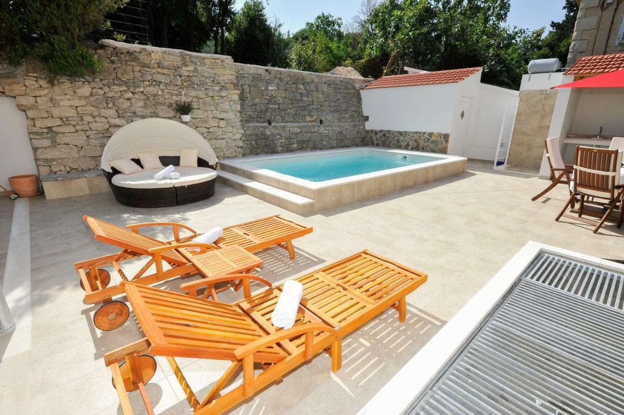 Private Oasis-Villa Sandina สปลิท ภายนอก รูปภาพ