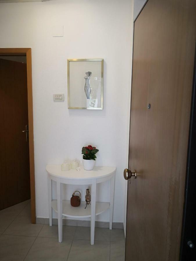 Private Oasis-Villa Sandina สปลิท ภายนอก รูปภาพ