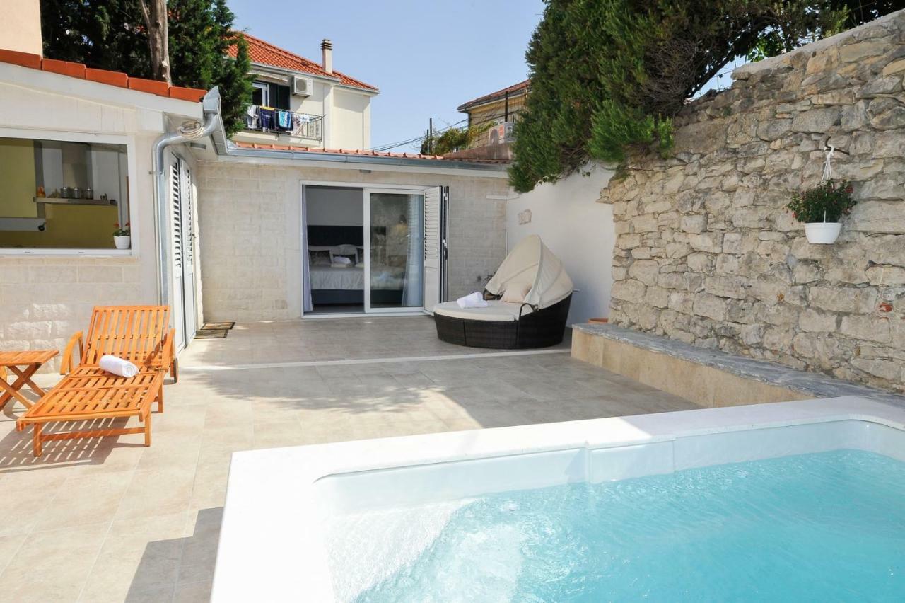 Private Oasis-Villa Sandina สปลิท ภายนอก รูปภาพ